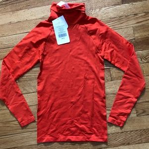 Fabletics Naomi Seamless long sleeve Turtleneck